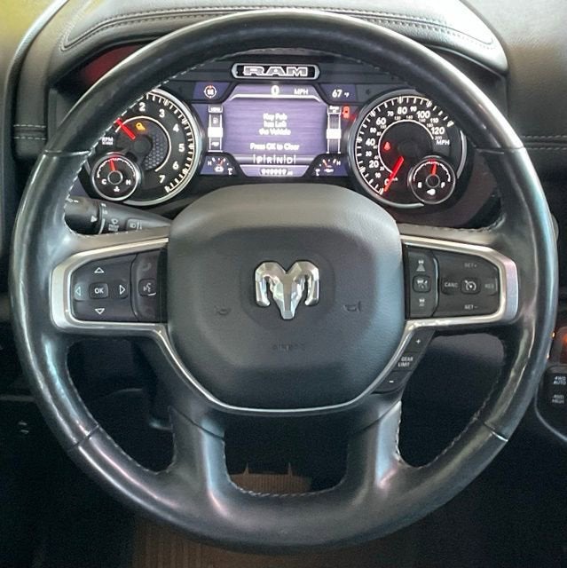 2019 RAM 1500 Laramie Crew Cab 4x4 5'7" Box