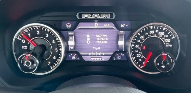 2019 RAM 1500 Laramie Crew Cab 4x4 5'7" Box