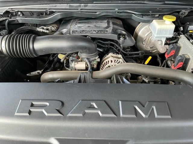 2019 RAM 1500 Laramie Crew Cab 4x4 5'7" Box