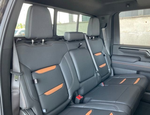 2025 GMC Sierra 3500 HD AT4