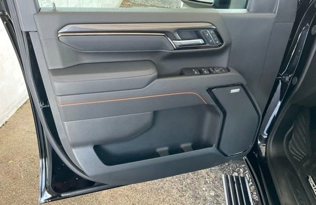 2025 GMC Sierra 3500 HD AT4