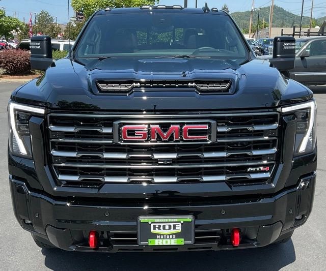 2025 GMC Sierra 3500 HD AT4