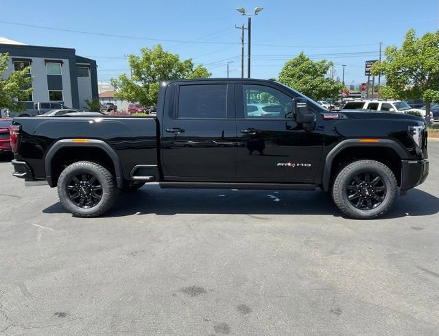 2025 GMC Sierra 3500 HD AT4