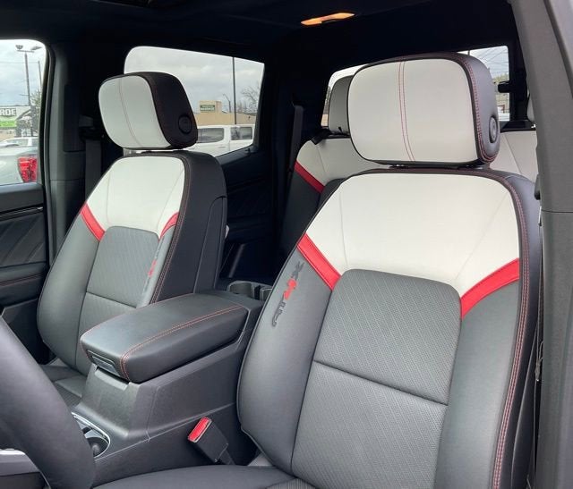 2024 GMC Canyon AT4X