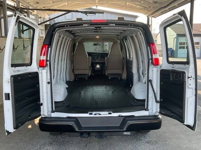 2025 GMC Savana Cargo Work Van