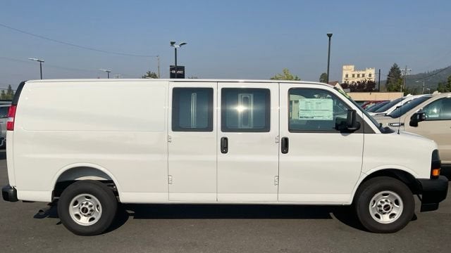 2025 GMC Savana Cargo Work Van