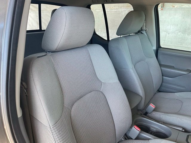 2021 Nissan Frontier Crew Cab SV 4x2