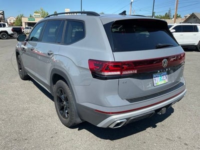 2025 Volkswagen Atlas 2.0T Peak Edition