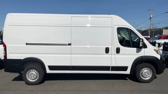 2026 RAM ProMaster Cargo Van Tradesman