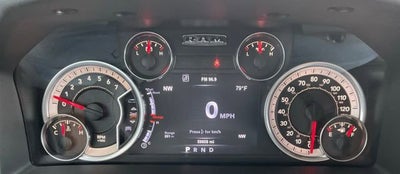 2017 RAM 1500 Big Horn Crew Cab 4x4 5'7" Box