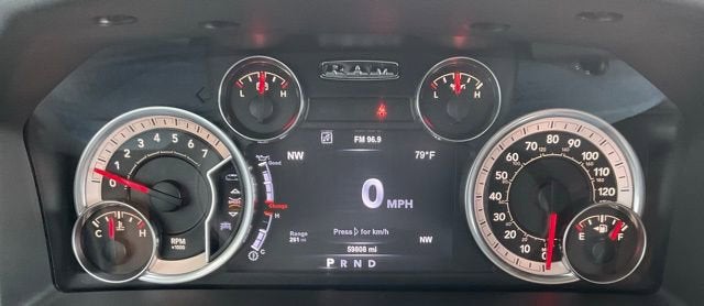 2017 RAM 1500 Big Horn Crew Cab 4x4 5'7" Box