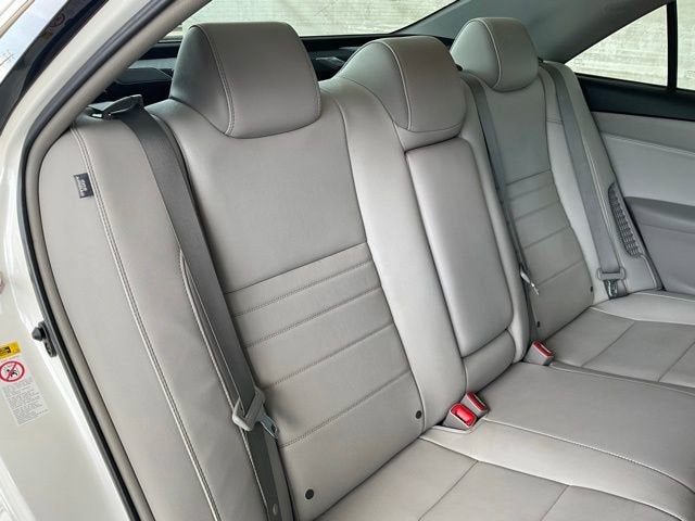 2017 Toyota Camry Hybrid LE