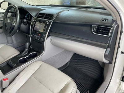 2017 Toyota Camry Hybrid LE