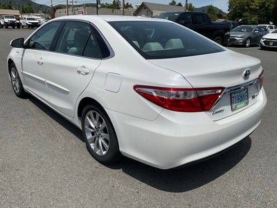 2017 Toyota Camry Hybrid LE
