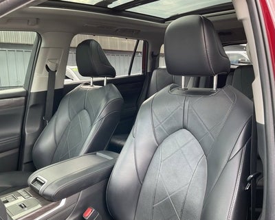 2022 Toyota Highlander Hybrid Platinum