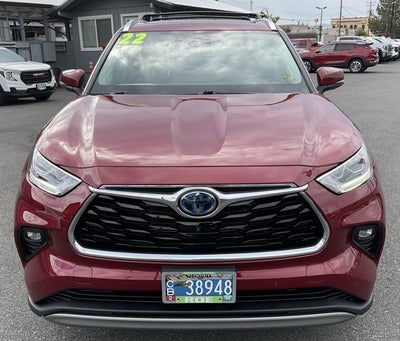 2022 Toyota Highlander Hybrid Platinum