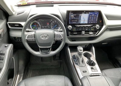2022 Toyota Highlander Hybrid Platinum