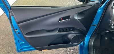 2019 Toyota Prius XLE