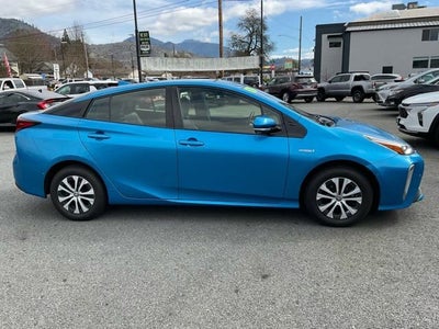 2019 Toyota Prius XLE