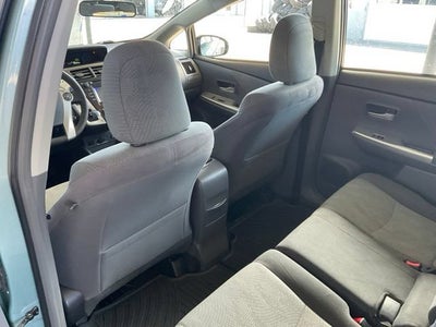 2013 Toyota Prius v Prius v 3