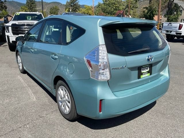 2013 Toyota Prius v Prius v 3