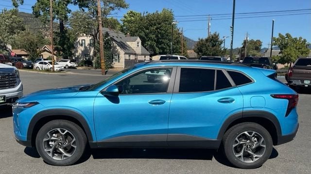 2025 Chevrolet Trax LT - Photo 8