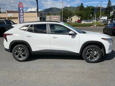 2025 Chevrolet Trax LT