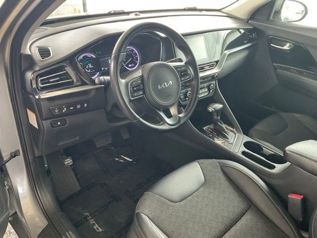 2022 Kia Niro LXS SE