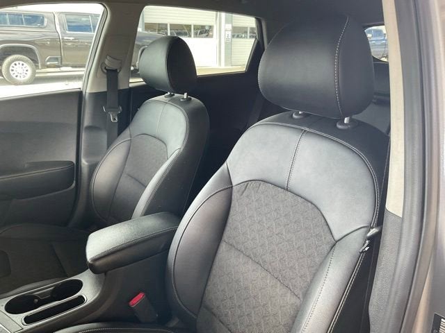 2022 Kia Niro LXS SE