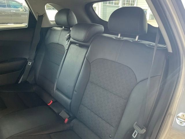 2022 Kia Niro LXS SE