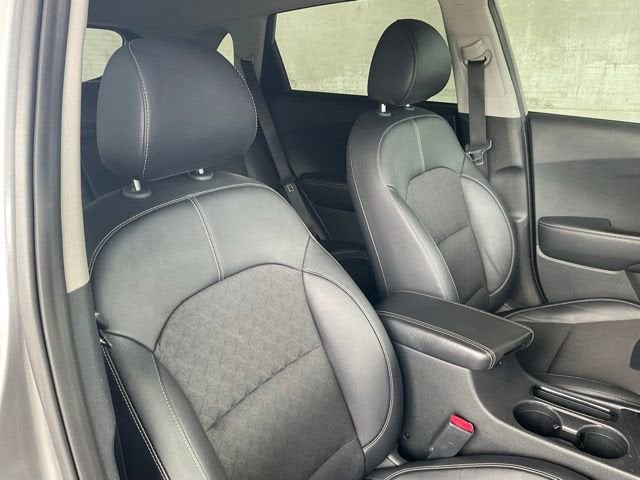 2022 Kia Niro LXS SE